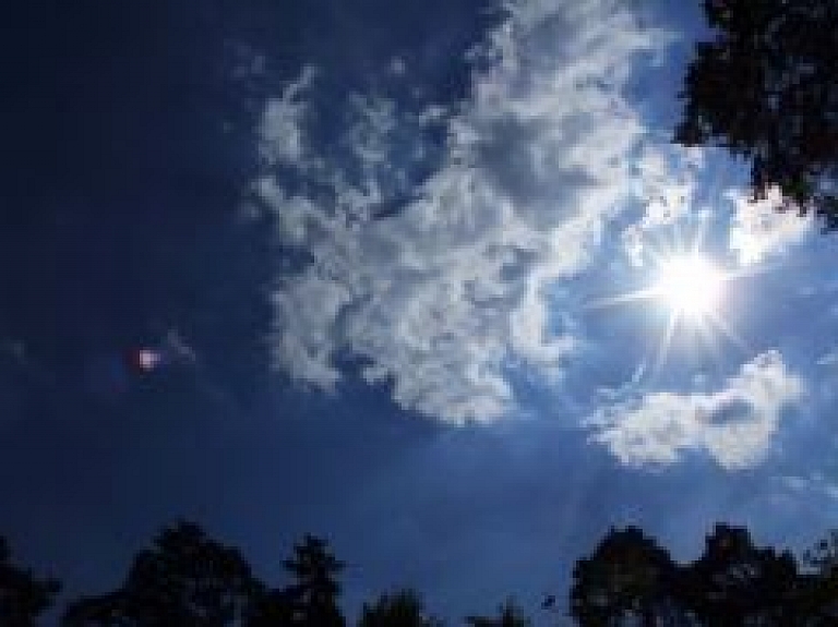 Gaisa temperatūra Latvijā sasniegusi plus 22 grādus