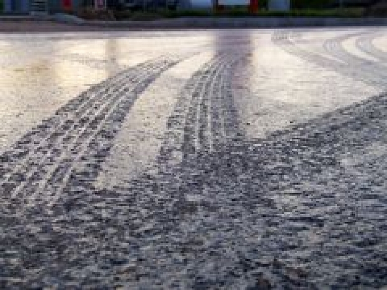 Divas nedēļas būs stipri apgrūtināta satiksme Baltezerā