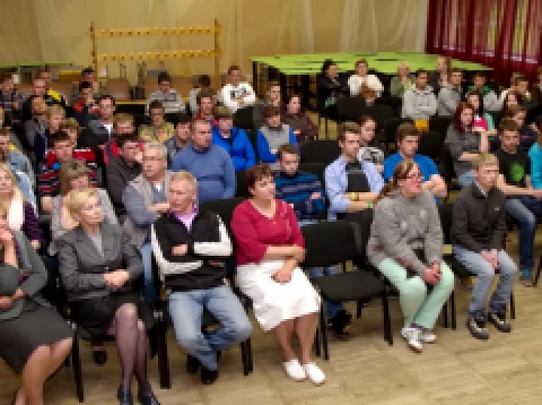 Aizputes TV: Ārzemju prakses iespējas Cīravas PVS