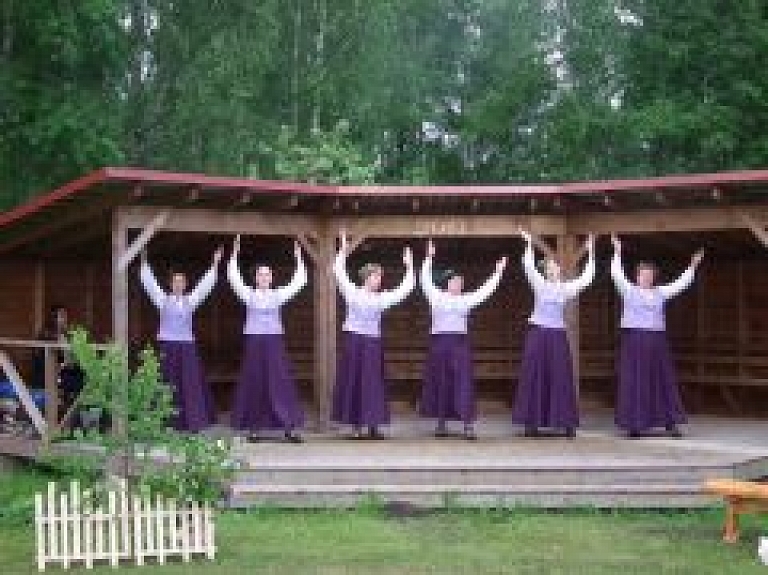 Zilākalna sieviešu deju grupa "Jūle" atzīmēs desmit gadu jubileju