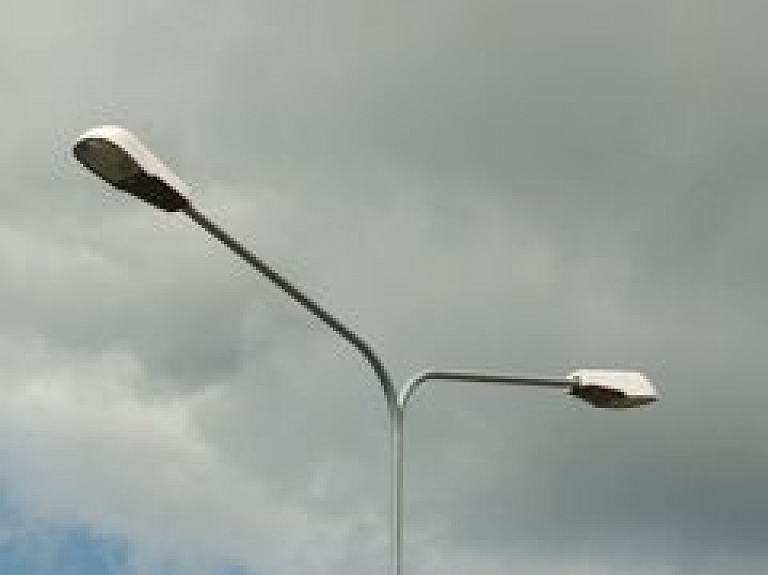 Daugavpilī realizē ielu apgaismojuma nomaiņas programmu