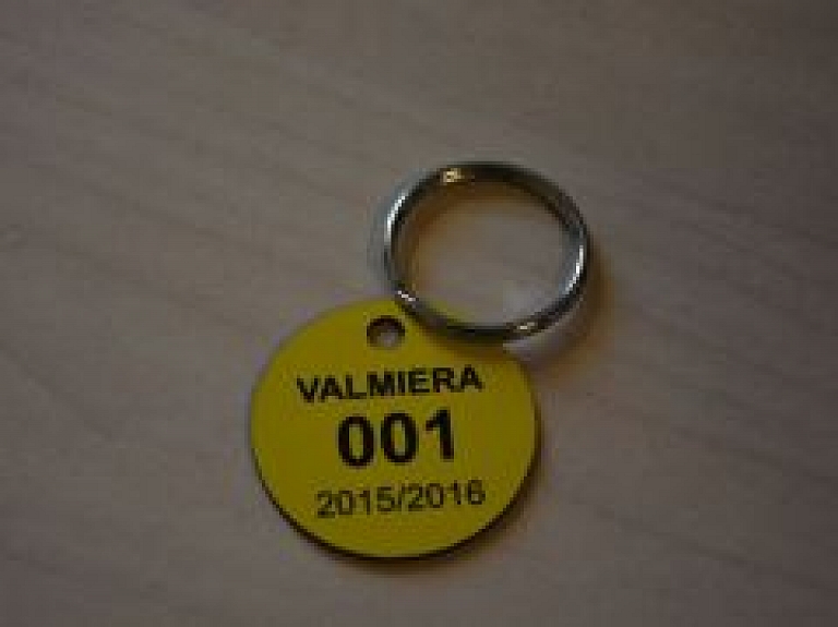 Valmieras suņiem būs jaunas reģistrācijas pazīšanas zīmes