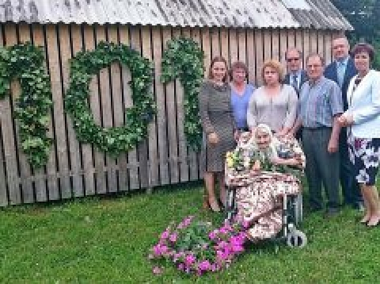 Rankas pagasta iedzīvotāja nosvinējusi 101.jubileju