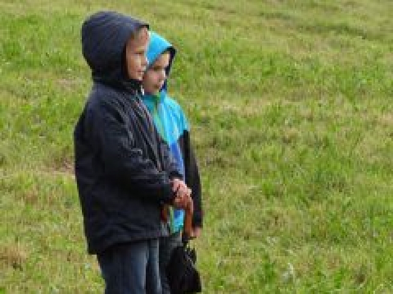 Bērniem Madonā piedāvā piedalīties "Kājām iešanas ekspedīcijā"