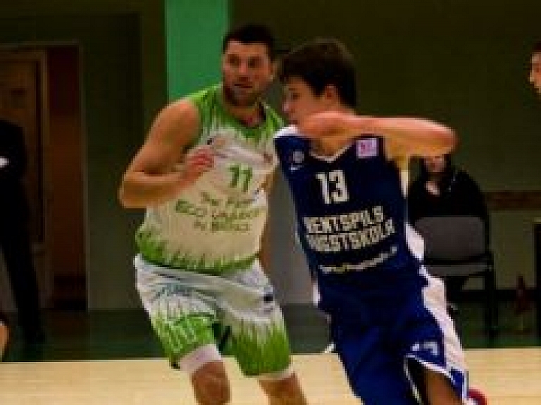 BK "Vidzemes Augstskola/Valmiera Glass" uzvar studentu duelī