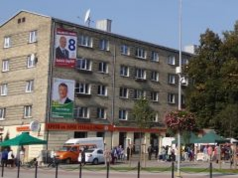 Būtiski pārkāpumi politiskās reklāmas izvietošanā Jelgavā nav fiksēti