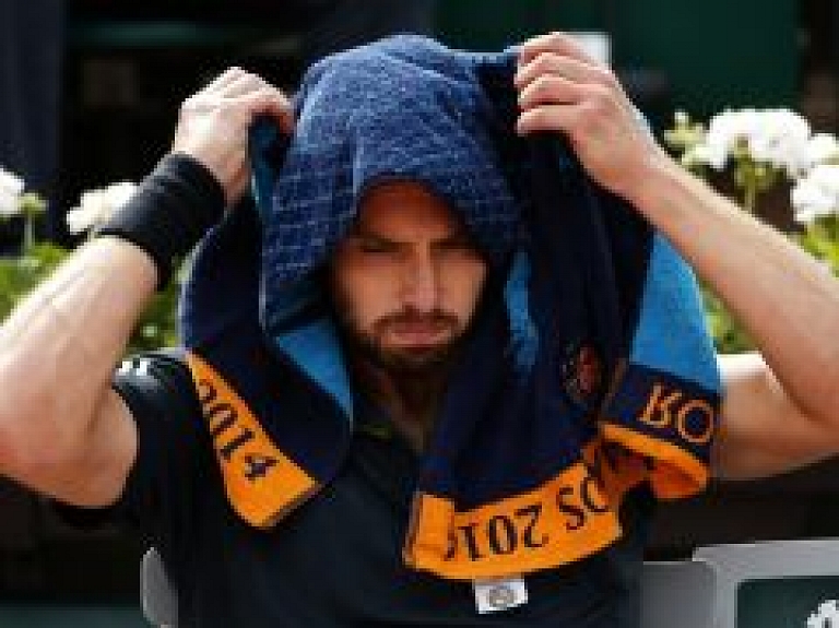 Gulbis varētu arī nespēlēt Deivisa kausa mačā ar Austriju