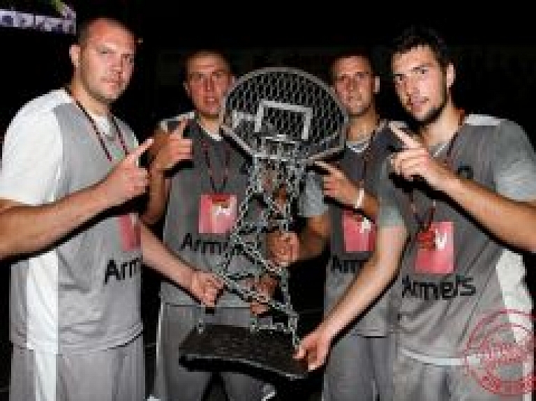 "Ghetto Basket" čempionvienība - Jelgavas "Armets"; uz pjedestāla arī rīdzinieki un mārupieši