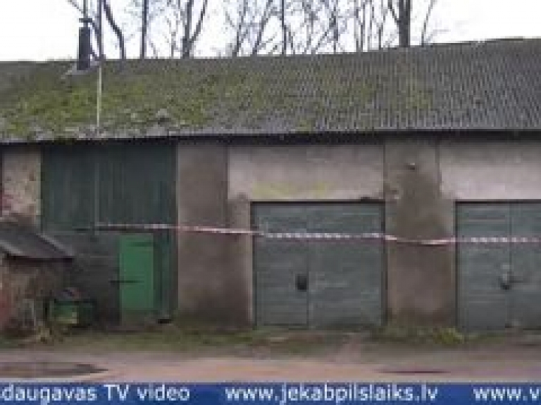 Vidusdaugavas TV: Jēkabpils pilsētas pašvaldība nojauc vienu no Kena muižas apbūves ēkām