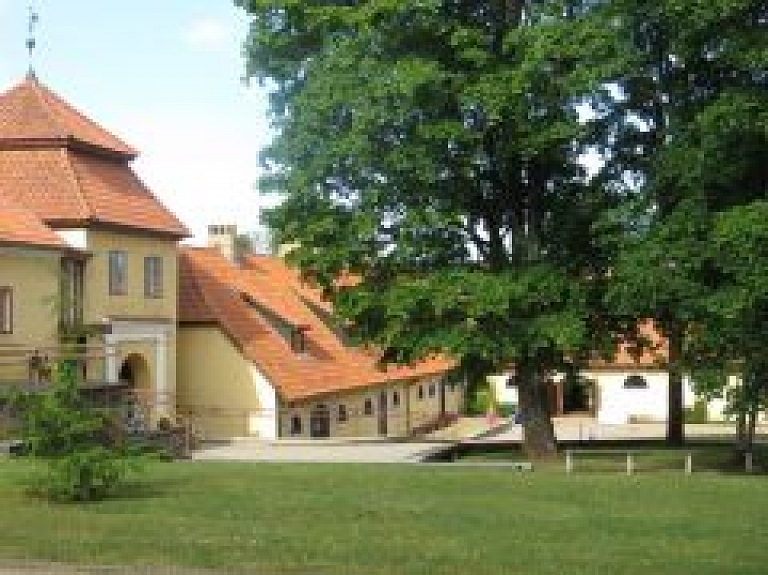 Šlokenbekas muižas jubilejā - nebijis pasākums