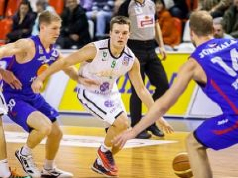 Mārcis Vītols turpinās pārstāvēt "BK Valmiera"