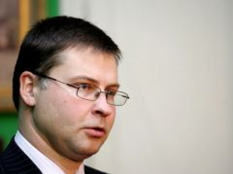 Dombrovskis uzrunās Studentu līderu forumu