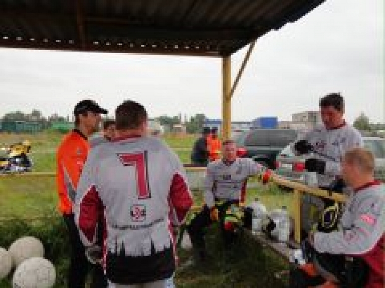 Motobola klubs "Rīga" no Lietuvas atgriežas ar zaudējumiem un meklē treniņu laukumu