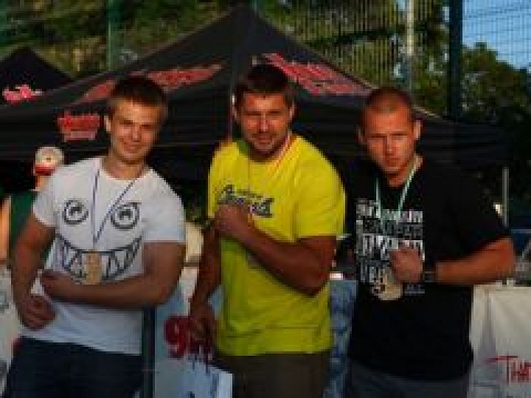 Jūrmalā jauns rekords sacensībā "Latvijas spēcīgākā pilsēta"