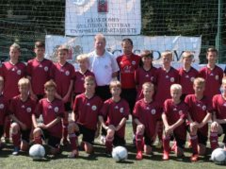 Dibina Rīgas Futbola akadēmiju
