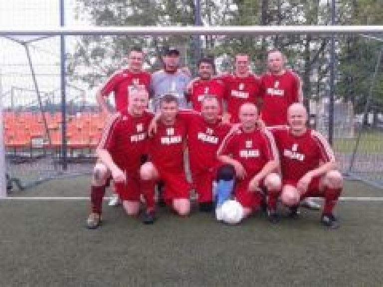 Viļakas futbola komanda izcīna 3.vietu veterānu savienības 51.sporta spēlēs