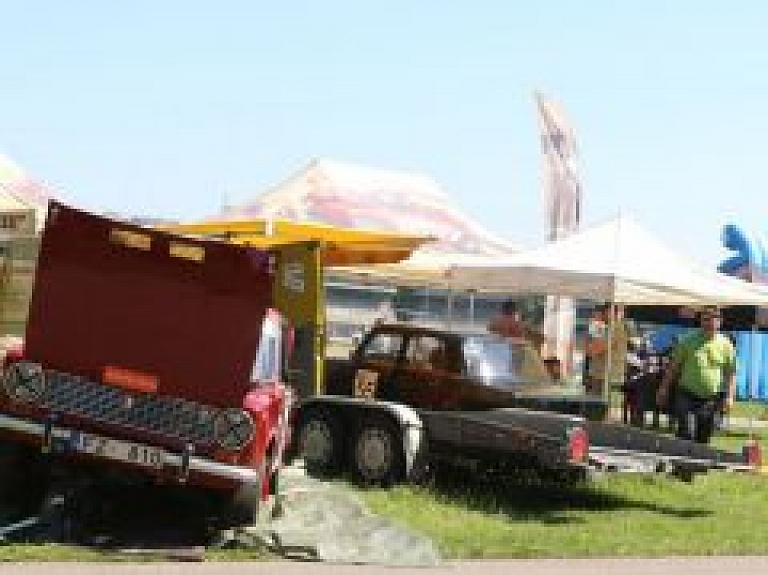 Foto: Biķernieku trasē aizvadīts "Dzintara apļa" ceturtais posms