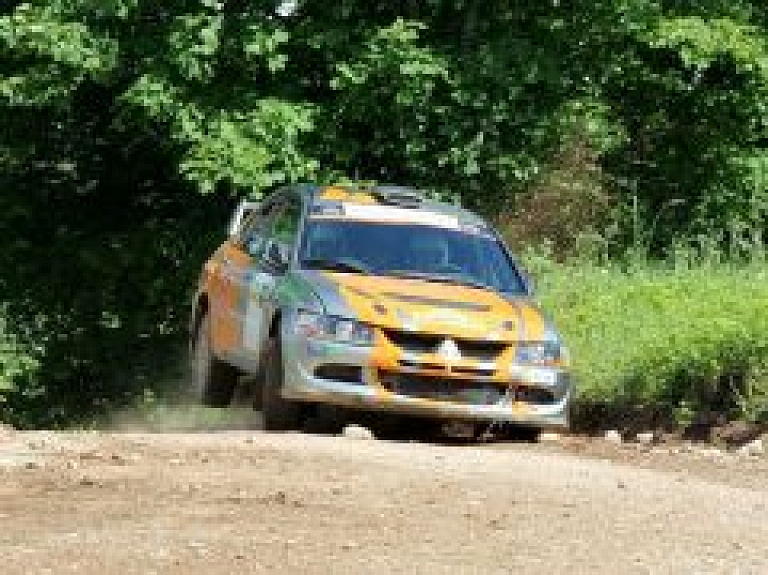 Rallijsprintam "Gulbis" pieteikušās 43 ekipāžas