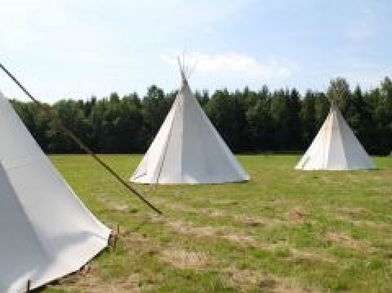 Ēvelē norisināsies nometne Latvijas un latviešu diasporas mītņu zemes bērniem