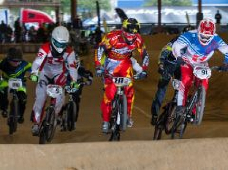Štrombergs pievienojas latviešu trio pasaules kausā BMX superkrosā
