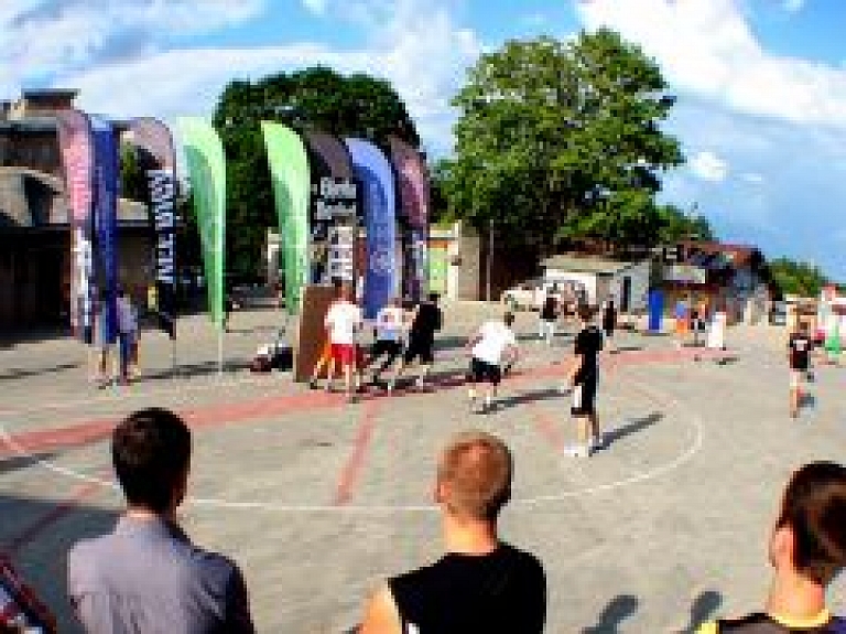 Sestdien Dobelē viesosies Ghetto Games