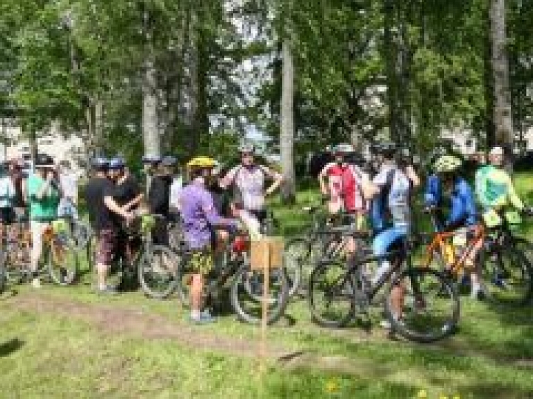 Norisināsies ikgadējais velobrauciens "Apkārt Burtnieka ezeram"