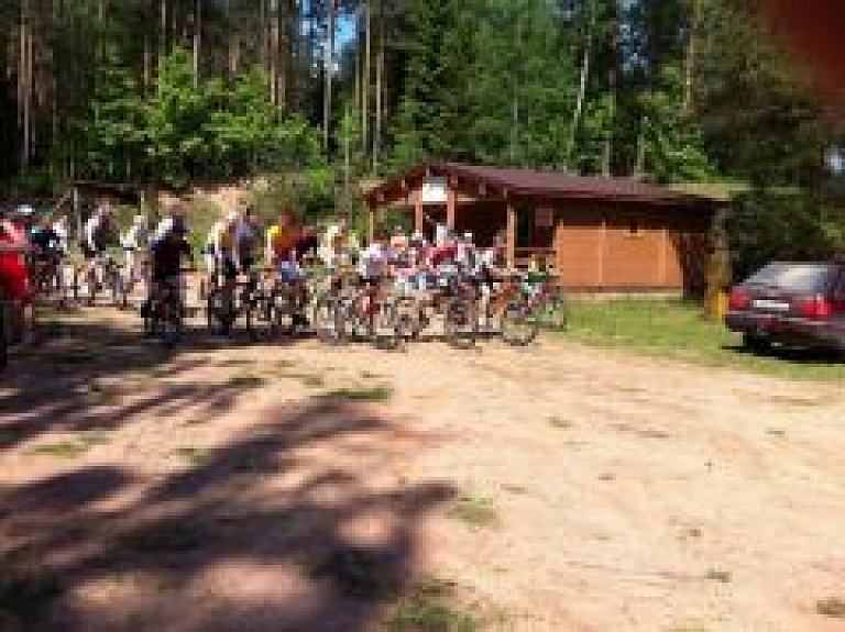 Balkanos riteņbraucēji atklāj sezonu