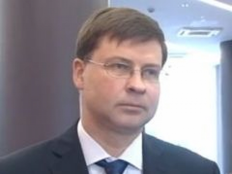 KNAB sāk izmeklēšanu pret Dombrovski