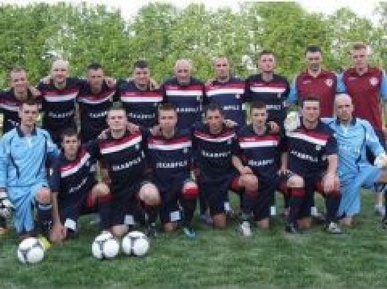 Pārliecinoša uzvara futbolā