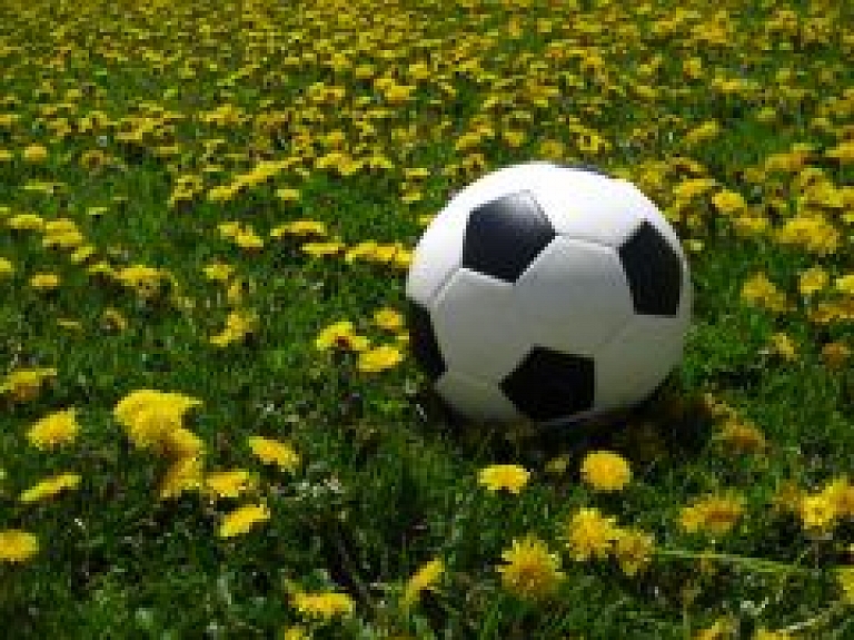 Tukumā rosina bērnu interesi par futbolu