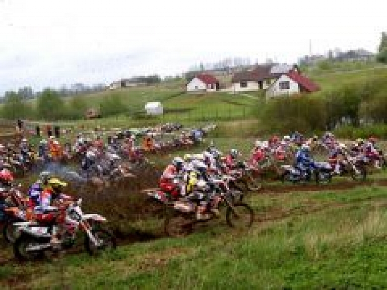 Noslēdzies kārtējais "Cross Country" posms Mundigciemā