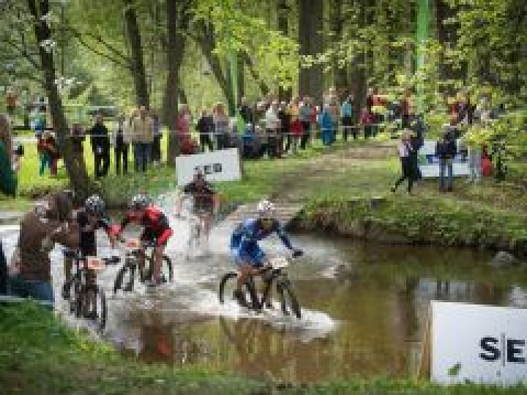 Smiltenē aizvadīts SEB MTB maratona otrais posms
