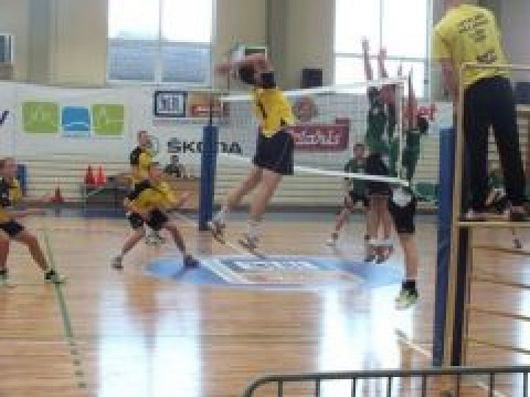 Noslēdzies pilsētas čempionāts volejbolā