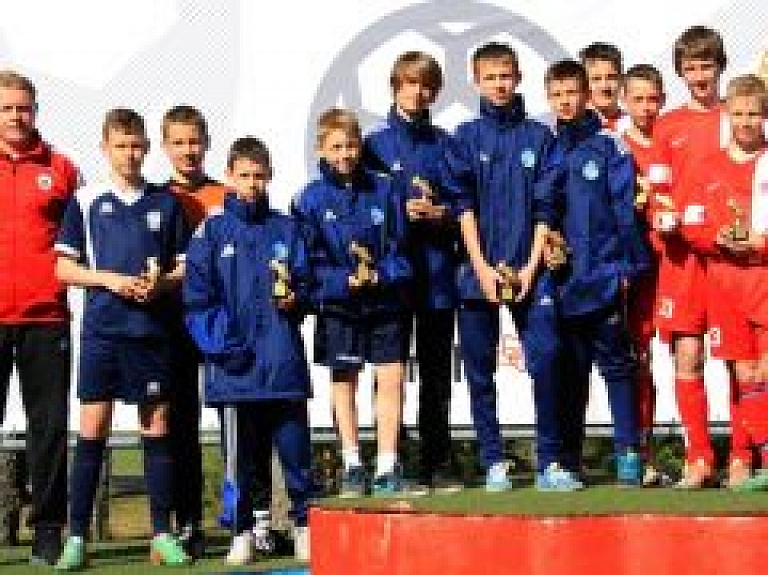 LMT Futbola akadēmijas U-13 reģionālo izlašu turnīrā Staicelē uzvar Rīga