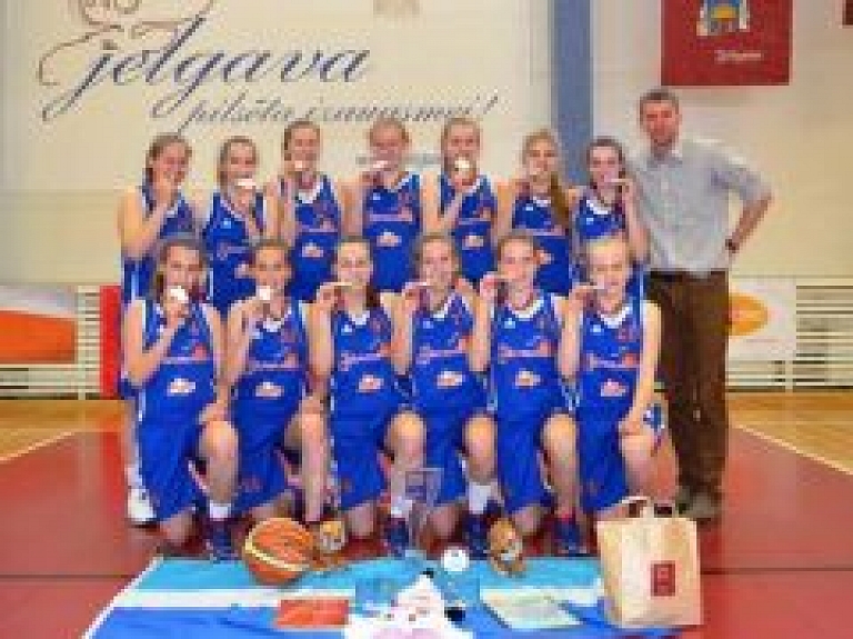 Jūrmalas basketbolistes - Latvijas vicečempiones