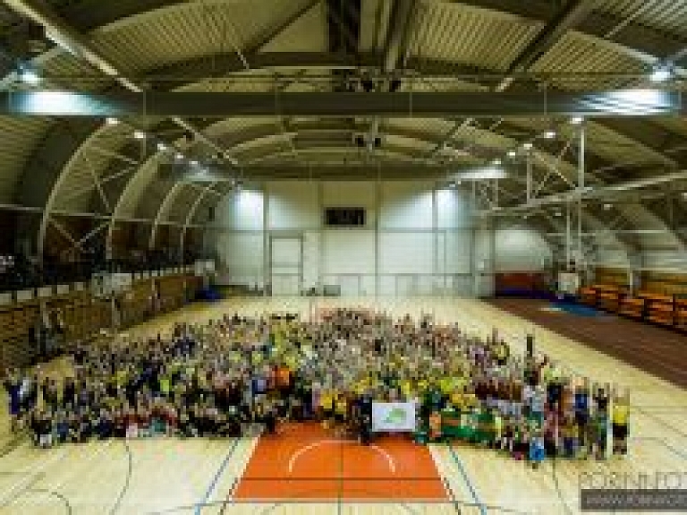 Aicina nobalsot, lai Talsu sportistiem būtu jaunas formas