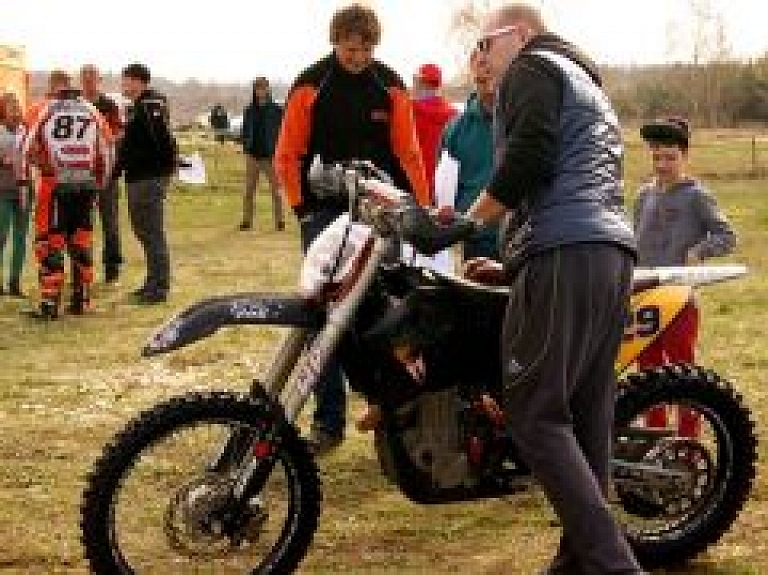 Motokrosa sportistam Jānim Kirilko pirmais Enduro Sprints Emburgā