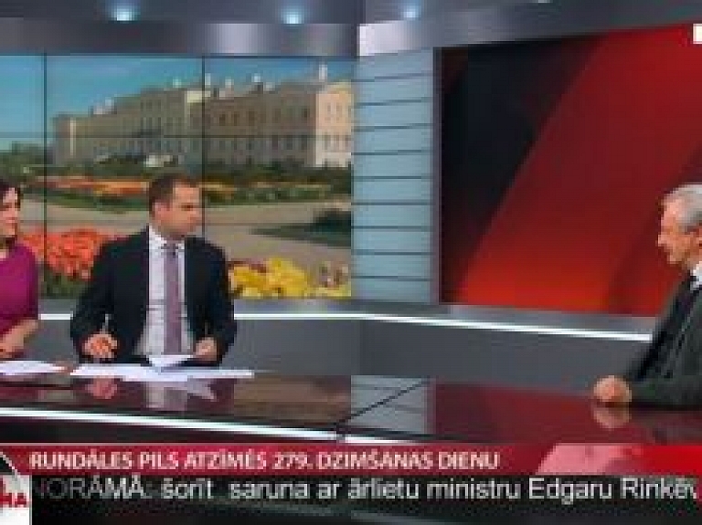 Svinēs Rundāles pils pamatakmens ielikšanas gadadienu