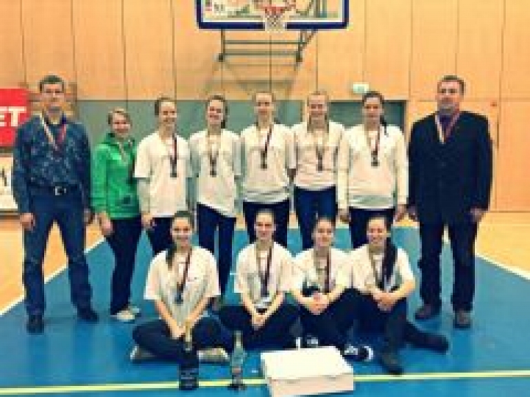 "BK Valmiera" sieviešu komanda izcīna JSBL bronzu