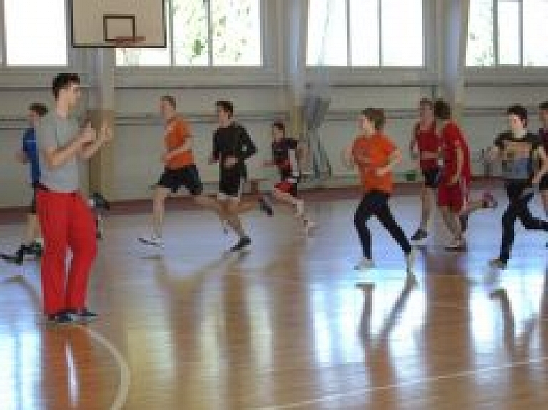 BK "Jēkabpils" pavada interesantu sporta stundu 3.vidusskolā