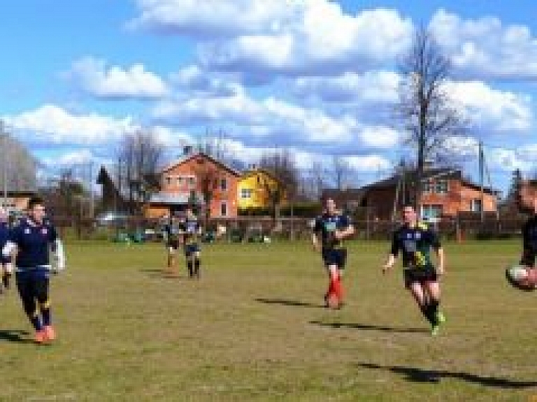 Siguldā atklāta regbija sezona