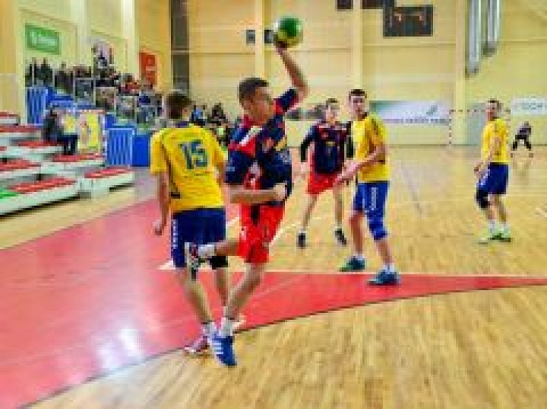 Dobeles "Tenax" ceturtdaļfināla pirmajā spēlē sakauj RTU