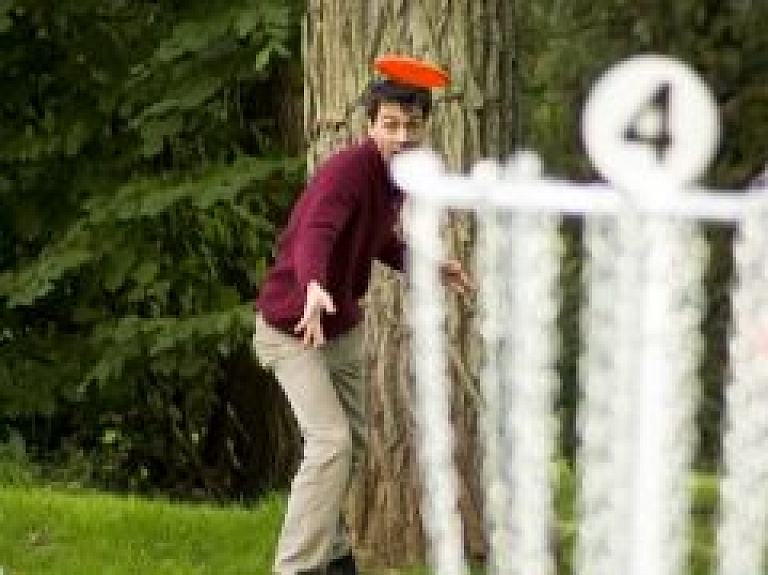 Nedēļas nogalē norisināsies kluba "Braku takas" mači disku golfā