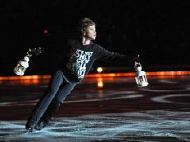 "Magic Skates" sacensību laikā uzstāsies Deniss Vasiļjevs