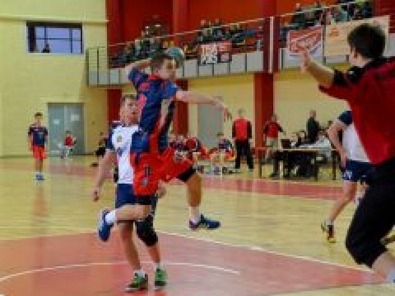 "Tenax" saglabā uzvaru pār Jūrmalas handbolistiem