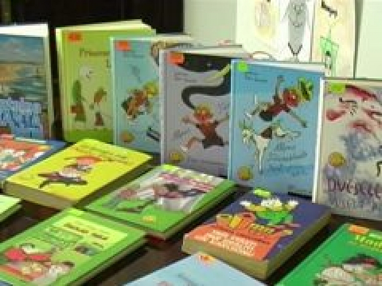 Vidusdaugavas TV: Jēkabpils un tuvākās apkārtnes bērniem patīk lasīt grāmatas