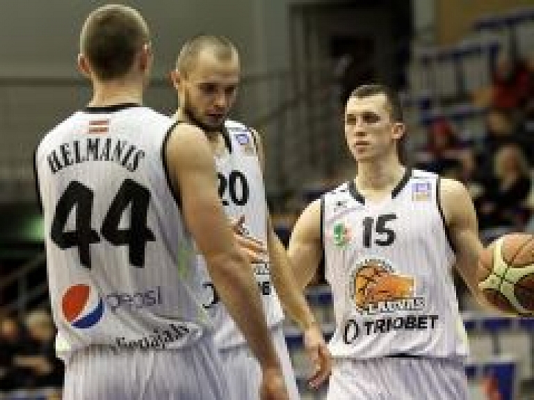 Divas Latvijas Basketbola līgas cīņas vienā vakarā
