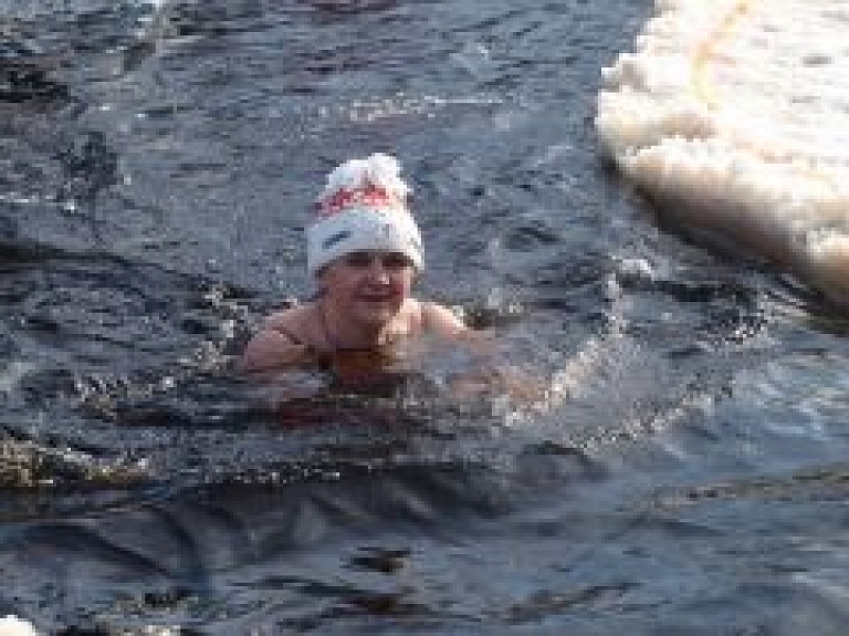 Trauslais ledus izjauc roņu čempionātu