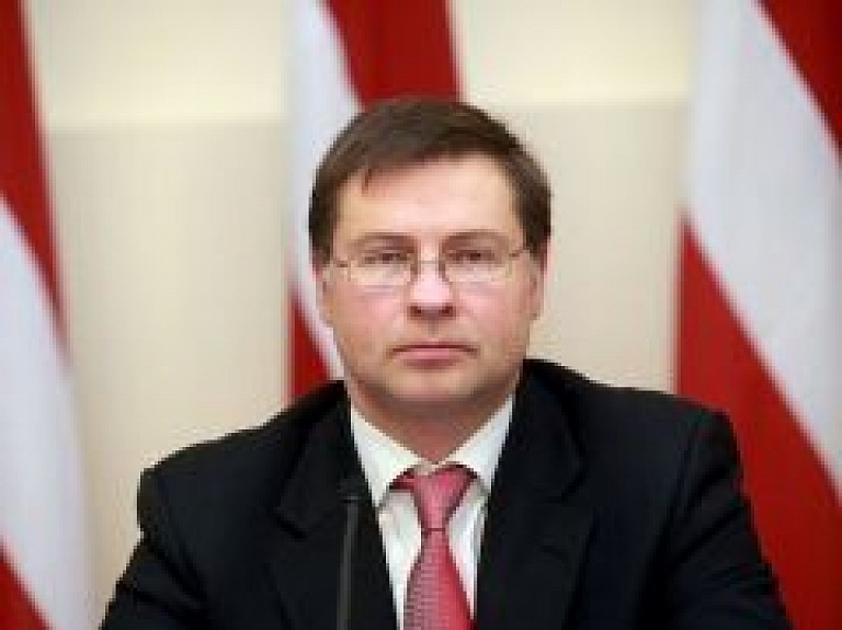 Dombrovskis atsauc savu kandidatūru EK prezidenta amatam