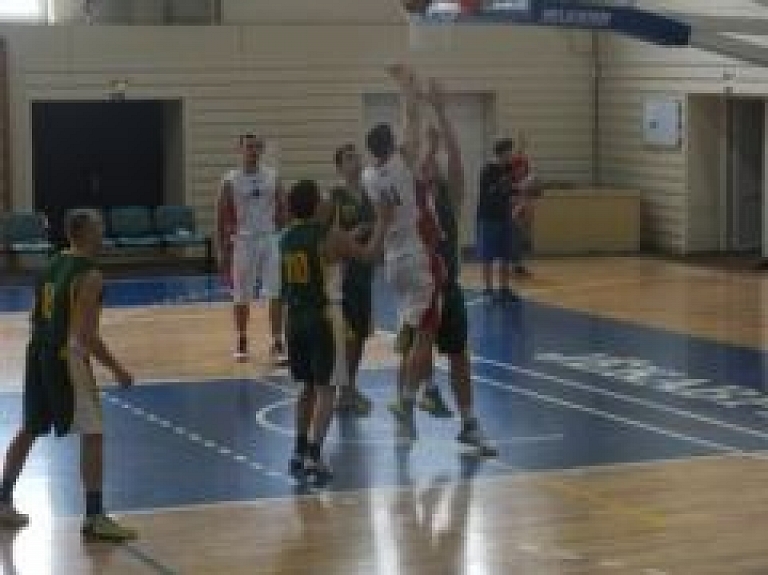 Soļa attālumā līdz pusfinālam